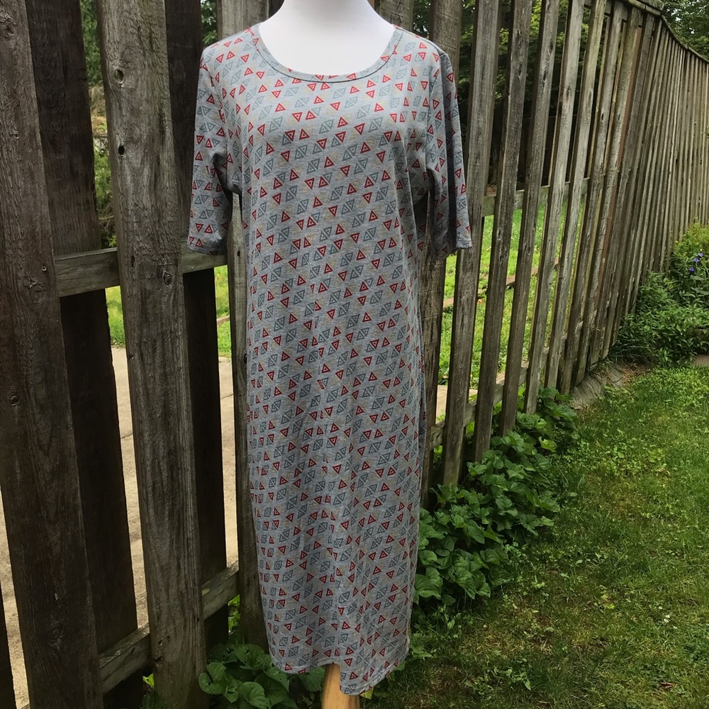 LuLaRoe Julia Triangle Print